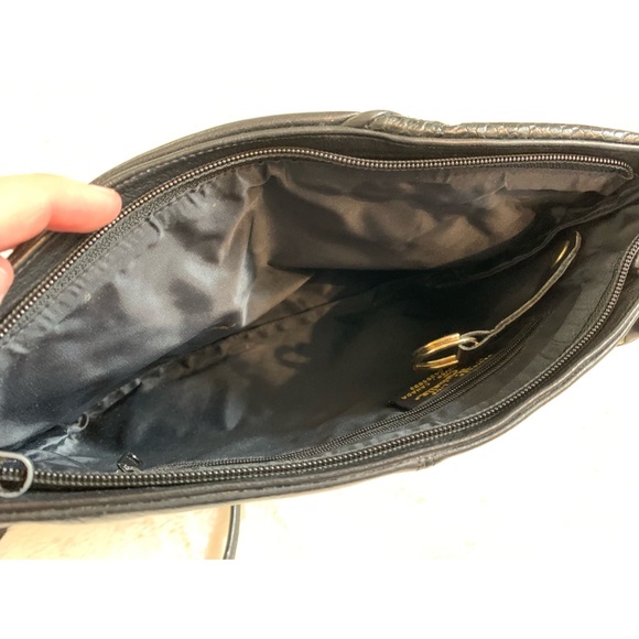 Designer black faux leather handbag. - Picture 7 of 11